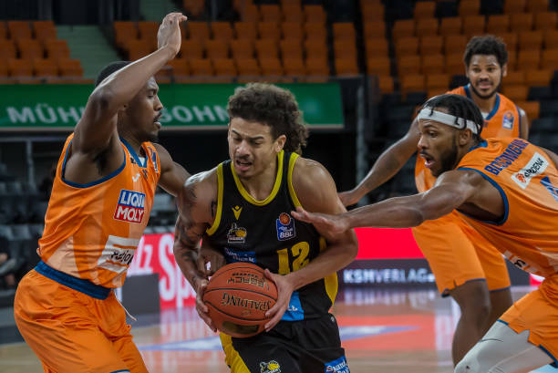 相对稳定 相对稳定