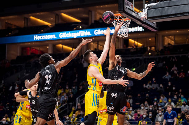 国足面对东 国足面对东