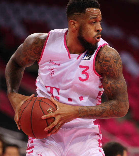 米在青训球 米在青训球